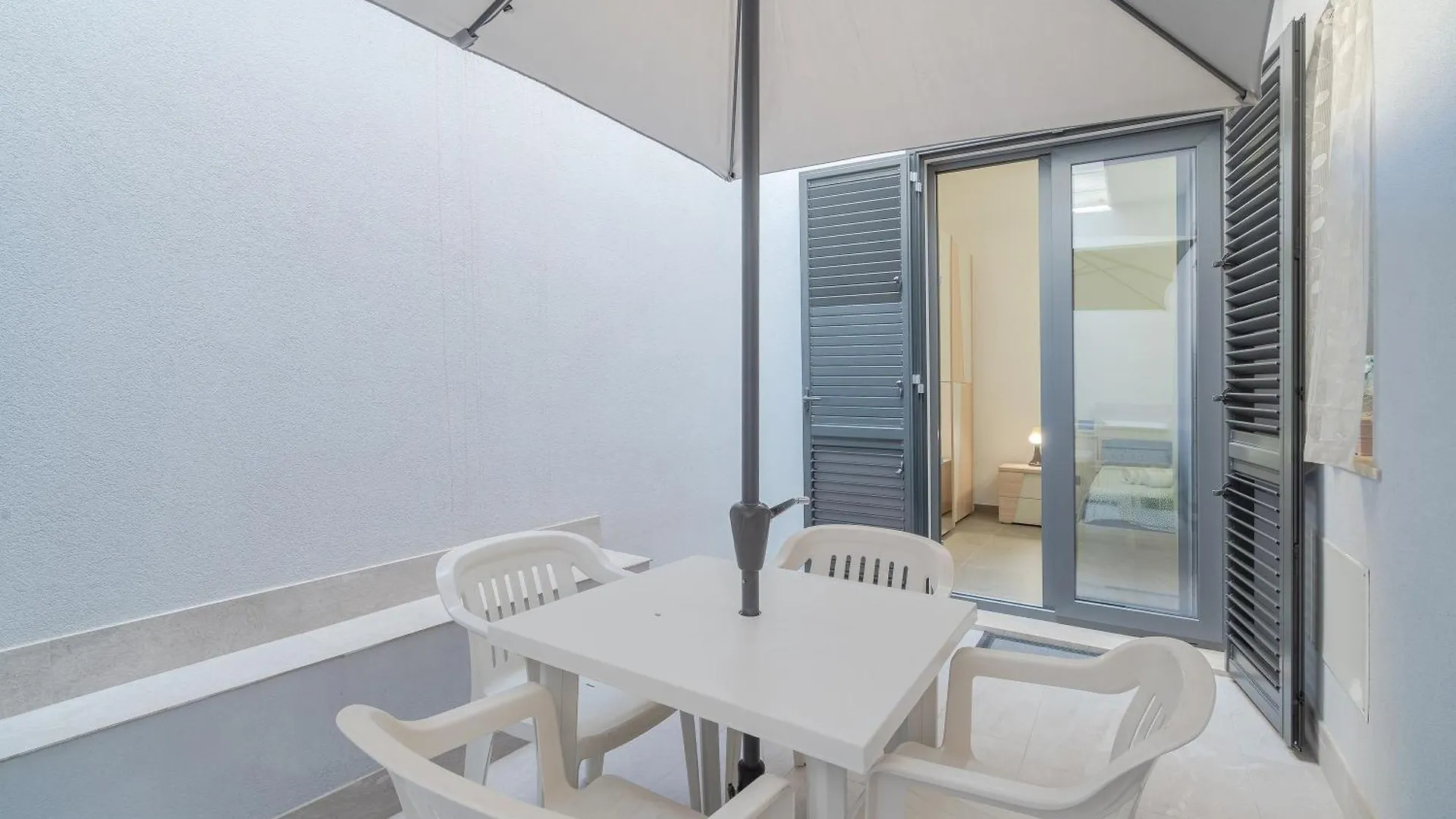 Erre House Apartment Avola