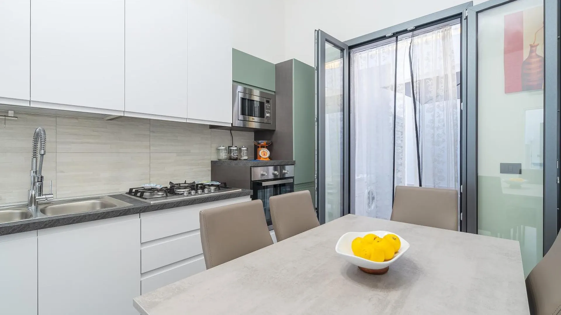 Erre House Apartment Avola 0*,