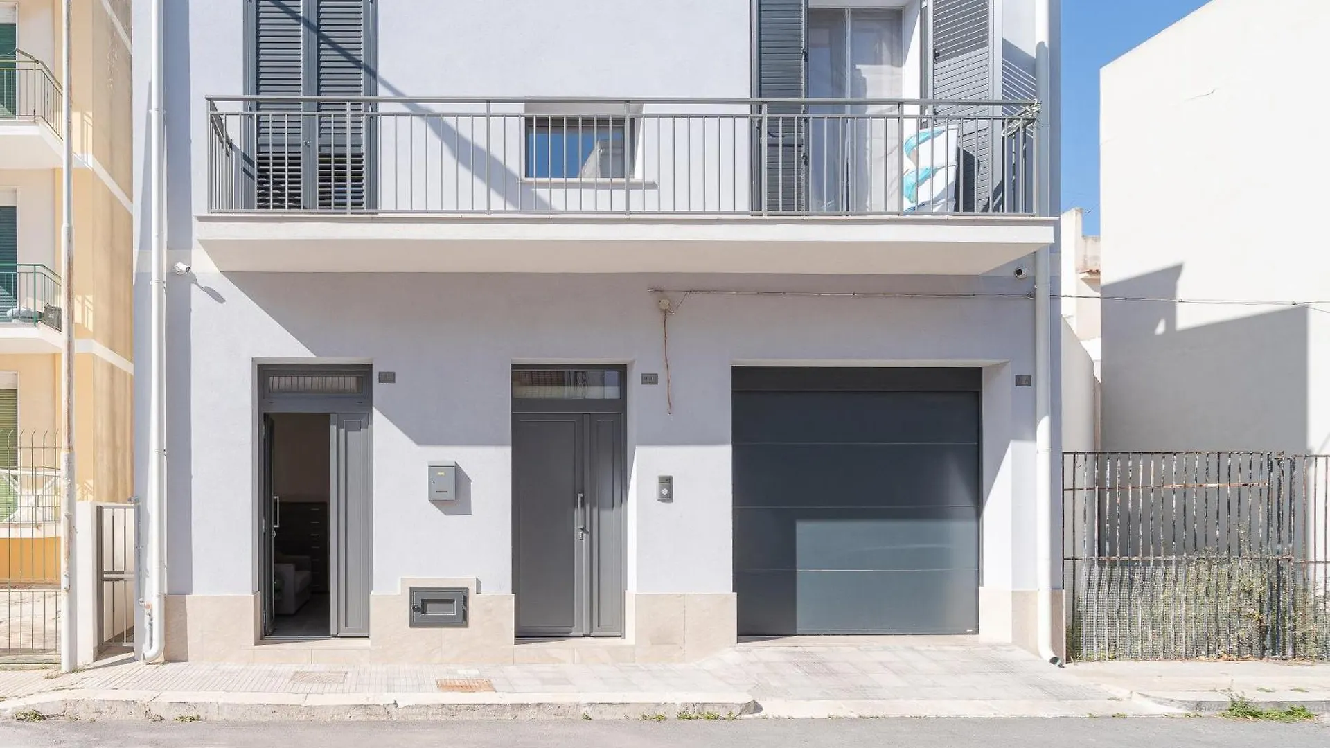 Erre House Apartment Avola